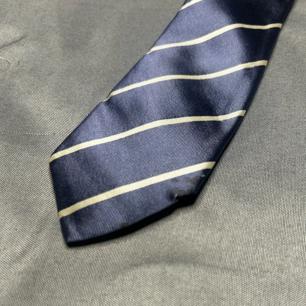 Men’s Ralph Lauren Purple Label White Striped Silk Italy Designer Tie - Picture 6 of 6